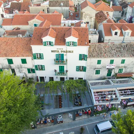 Heritage Pasike Hotel