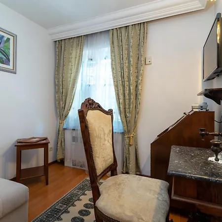 Heritage Pasike Hotel