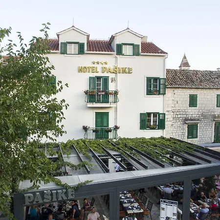 Heritage Pasike Hotel Traù