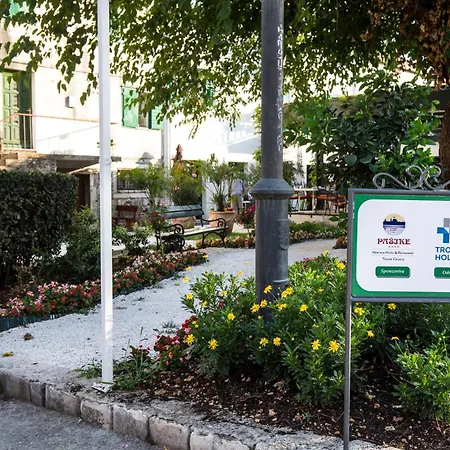 Heritage Pasike 4* Τρογκίρ