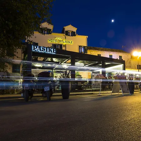 Heritage Pasike 4* Τρογκίρ