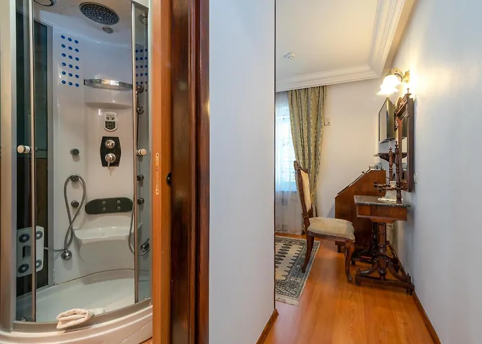 Heritage Pasike Hotel 4*