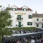 Heritage Pasike Hotel Trogir