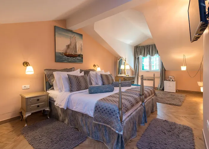 Heritage Pasike Τρογκίρ