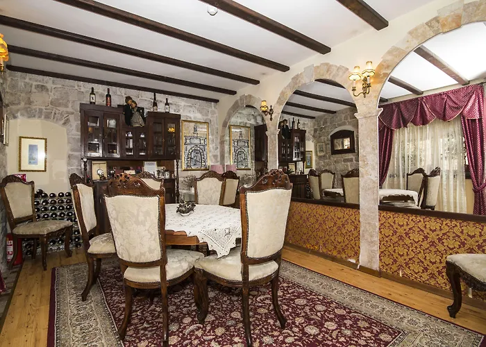 Heritage Pasike Τρογκίρ